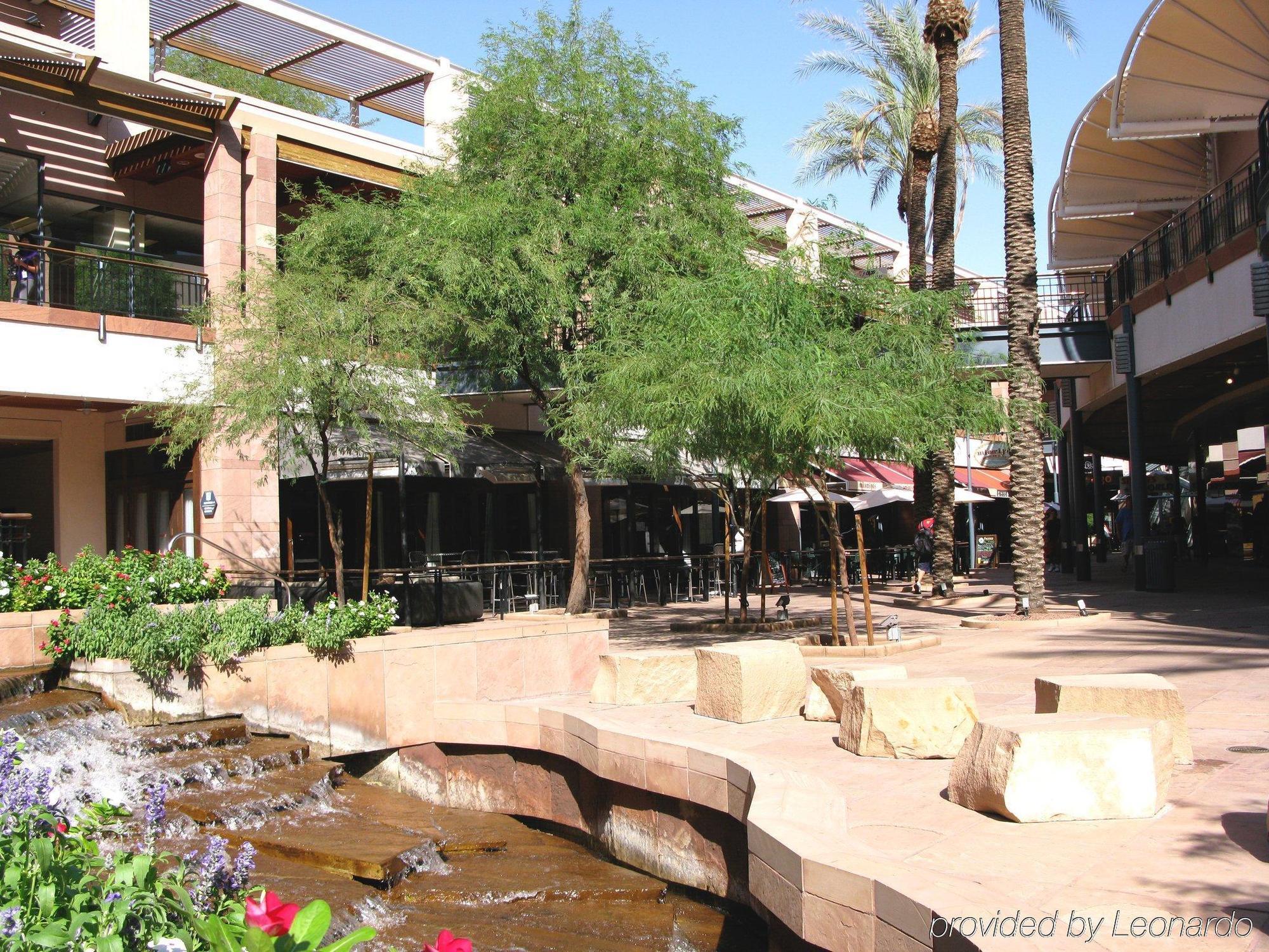 Hampton Inn Phoenix - Biltmore Zewnętrze zdjęcie